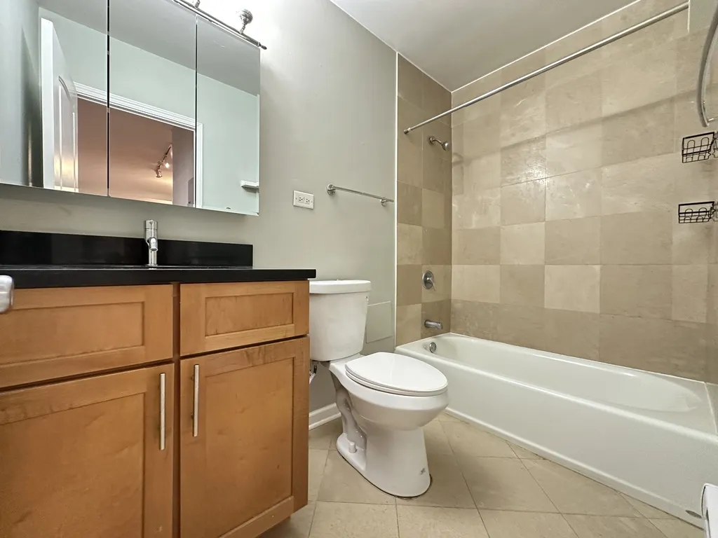 4180 N Marine Dr, , 60613, USA 60613-unit#1608-Chicago-IL