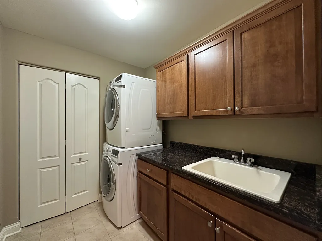 2 Itasca Rd, Addison,  60101, USA 60143-unit#419-Chicago-IL