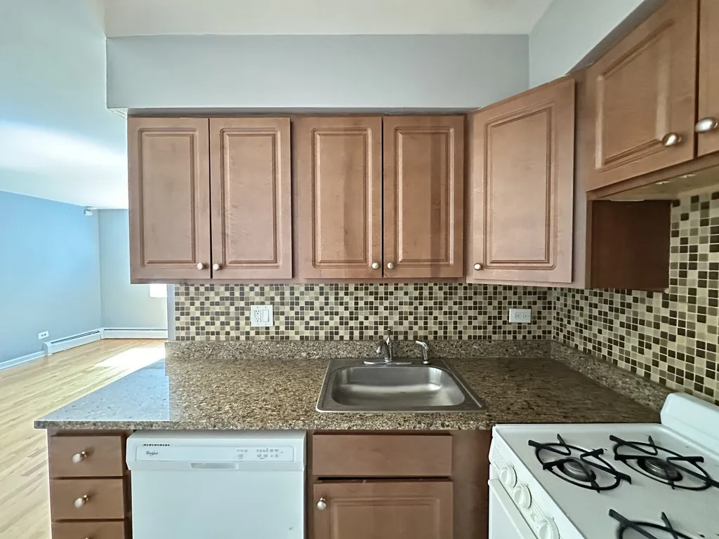 5820 N Sheridan Rd, , 60660, USA 60660-unit#408-Chicago-IL