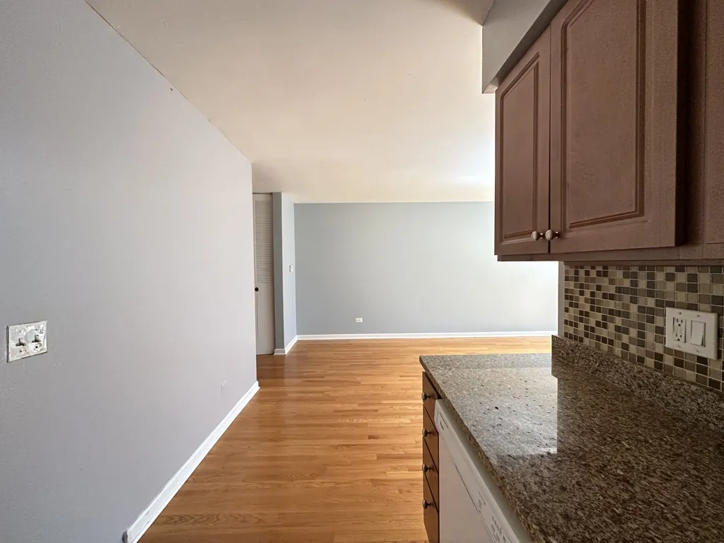 5820 N Sheridan Rd, , 60660, USA 60660-unit#408-Chicago-IL