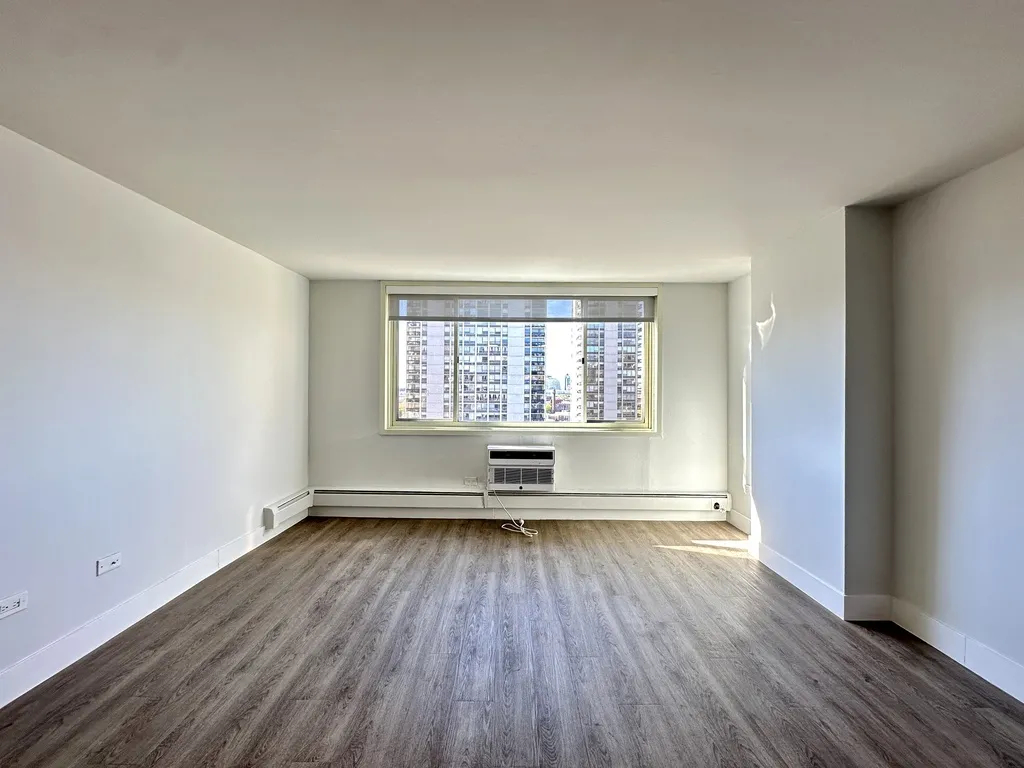 1344 N Dearborn St, ,  60610, USA 60610-unit#14B-Chicago-IL