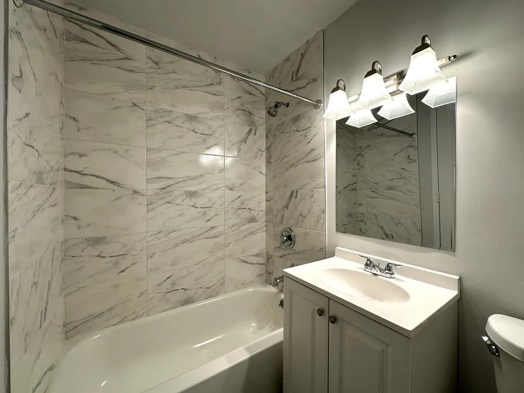 1344 N Dearborn St, ,  60610, USA 60610-unit#14B-Chicago-IL