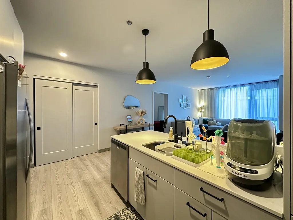 2155 N Elston Ave, ,  60614, USA 60614-unit#404-Chicago-IL