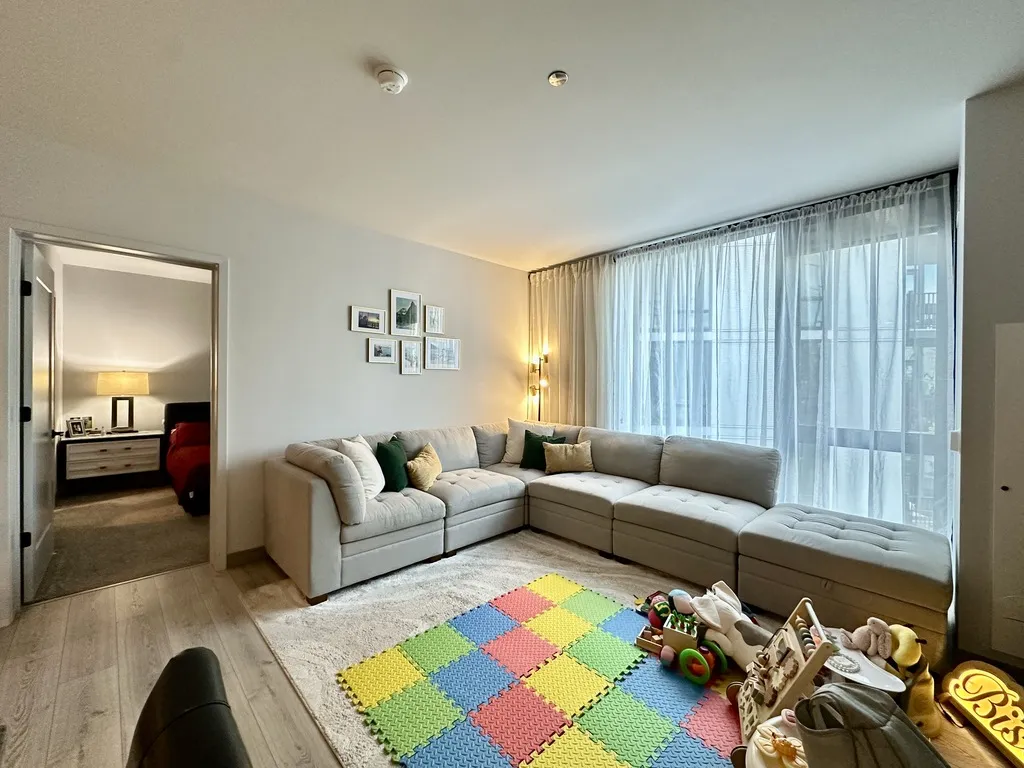 2155 N Elston Ave, ,  60614, USA 60614-unit#404-Chicago-IL