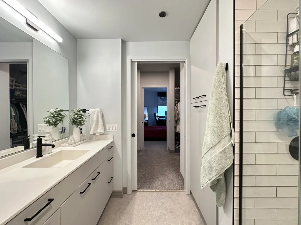 2155 N Elston Ave, ,  60614, USA 60614-unit#404-Chicago-IL