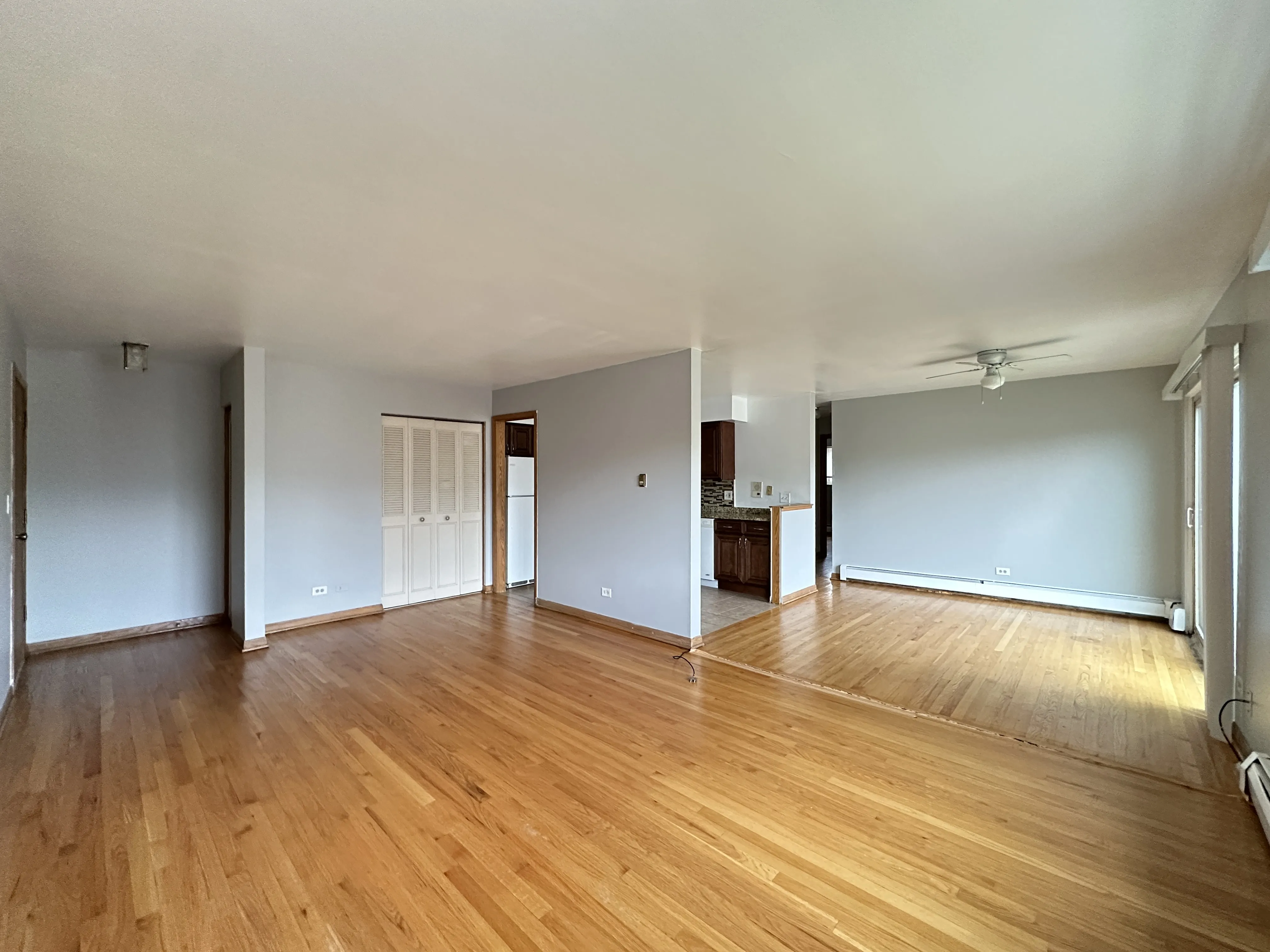 1004 S River Rd, Des Plaines,  60016, USA 60016-unit#302-Chicago-IL