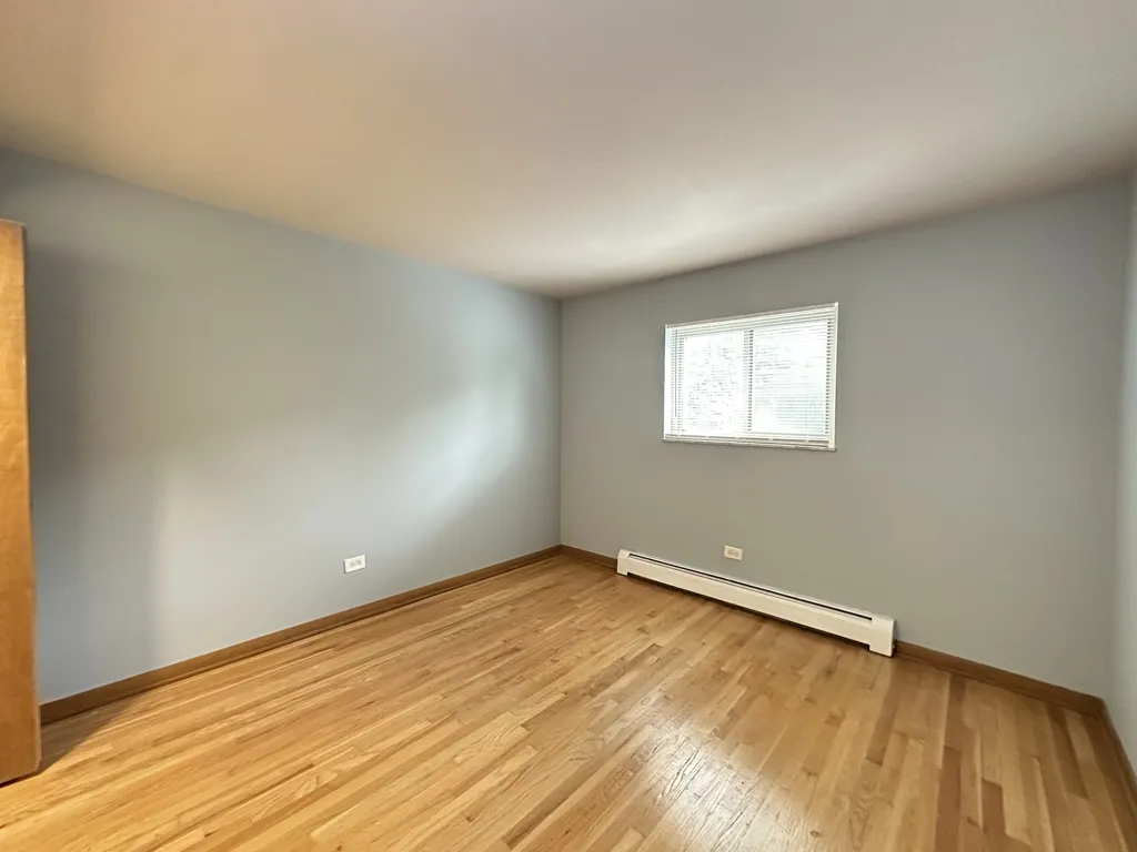 1639 Oakwood Ave, Des Plaines,  60016, USA 60016-unit#203-Chicago-IL