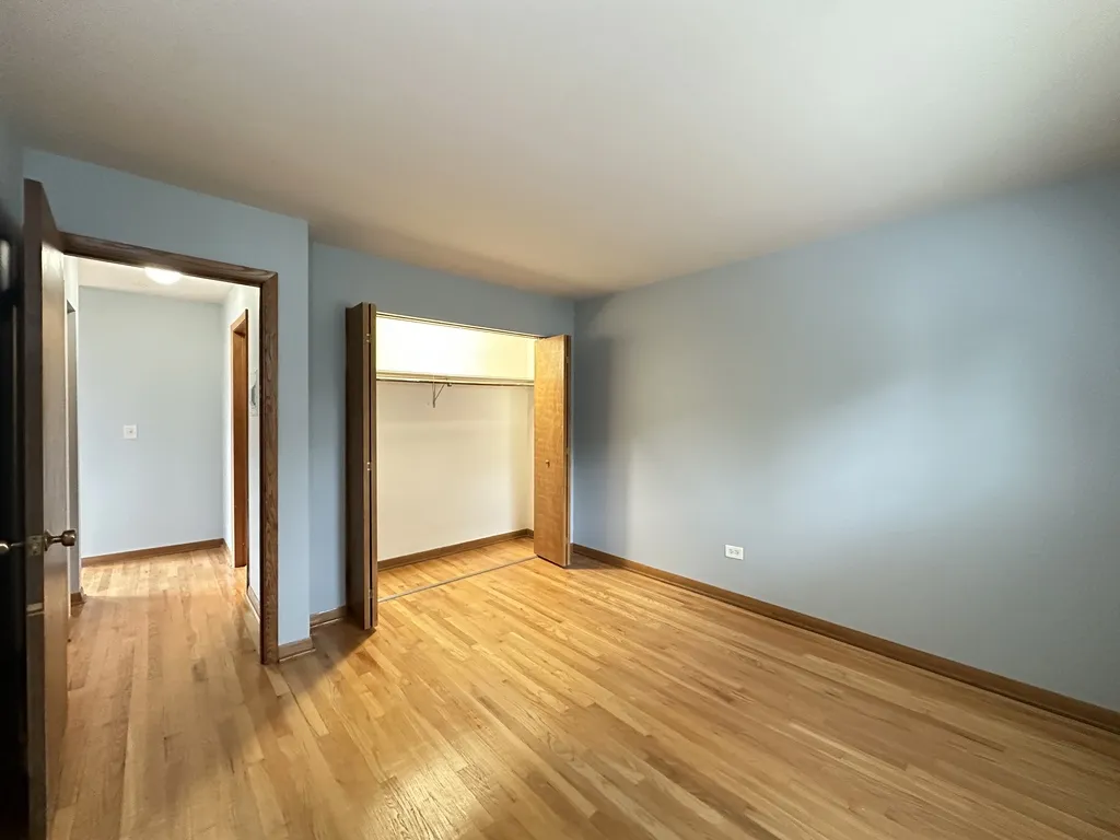 1639 Oakwood Ave, Des Plaines,  60016, USA 60016-unit#203-Chicago-IL