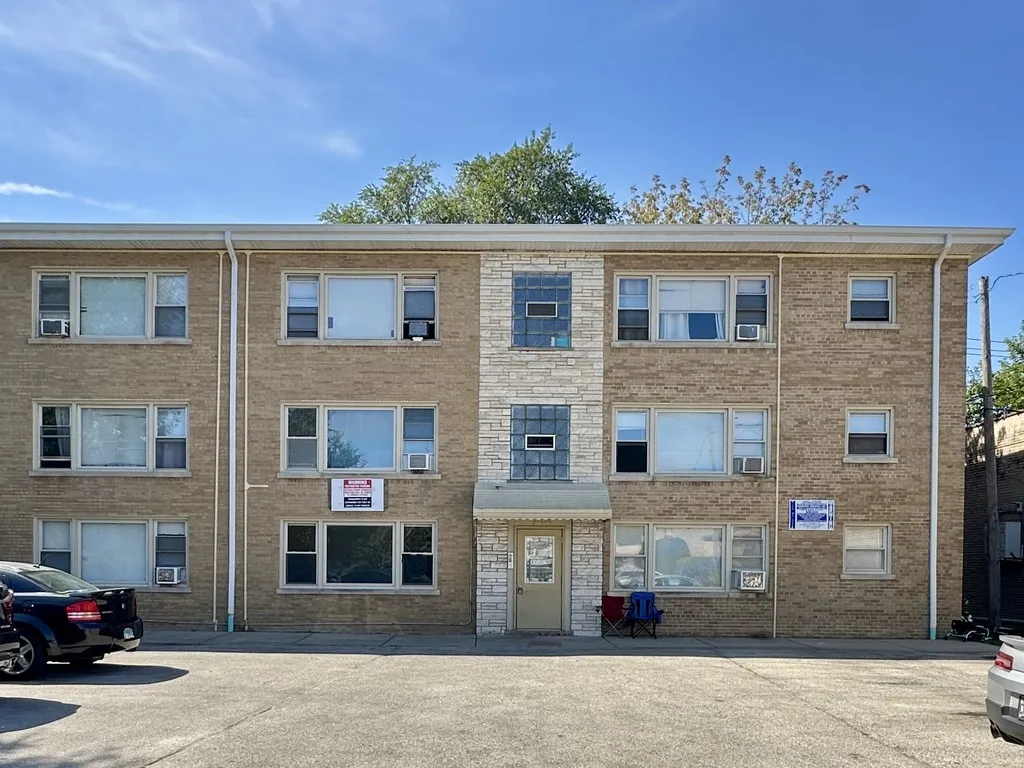 7632 N Milwaukee Ave, Niles, 60714, USA 60714-unit#1A-Chicago-IL
