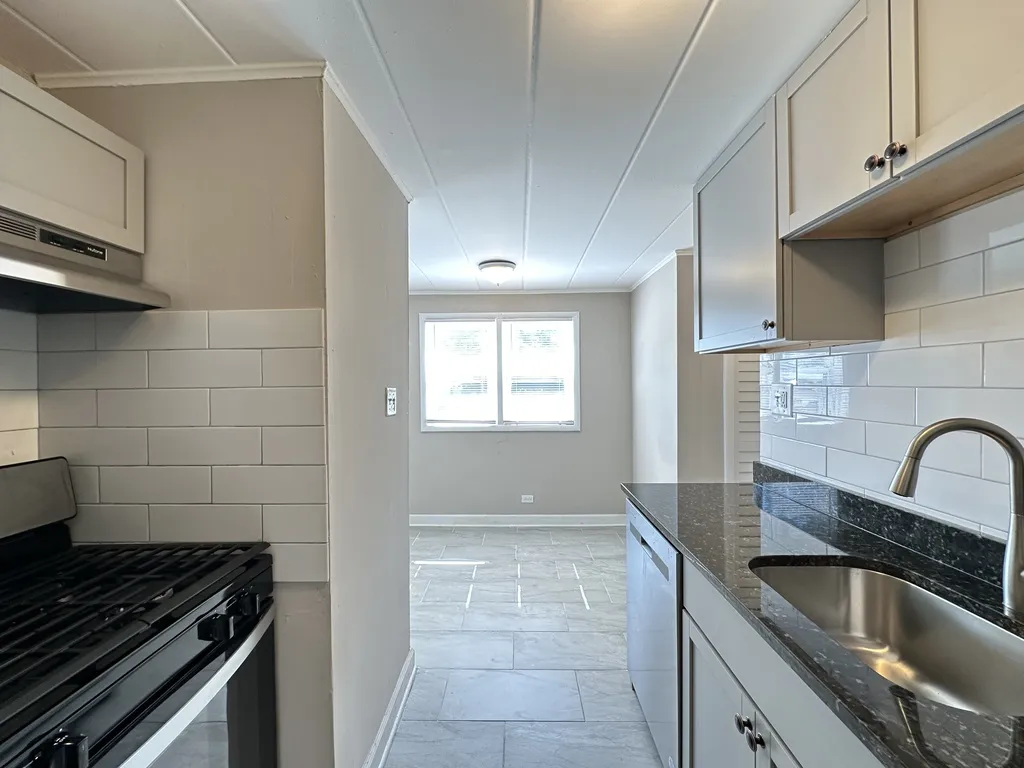 9630 Ivanhoe Ave, Schiller Park, 60176, USA 60176-unit#1-Chicago-IL
