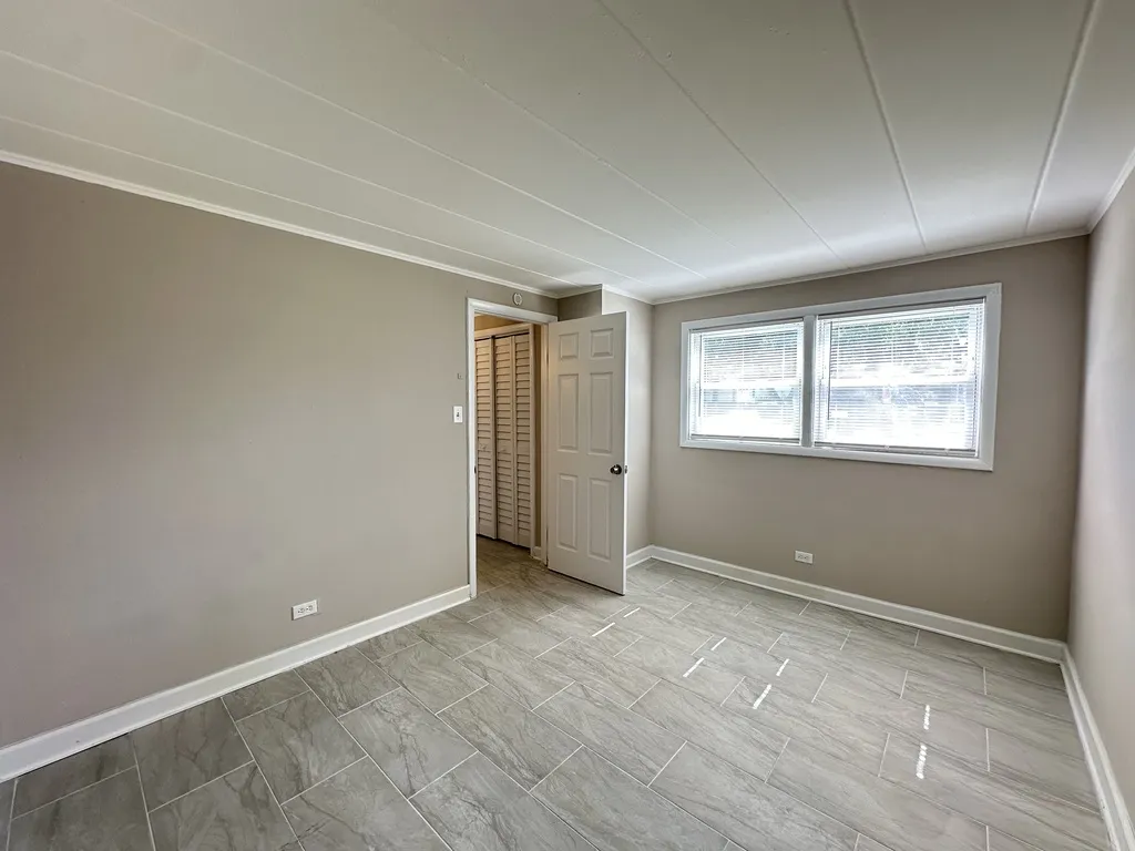 9630 Ivanhoe Ave, Schiller Park, 60176, USA 60176-unit#1-Chicago-IL