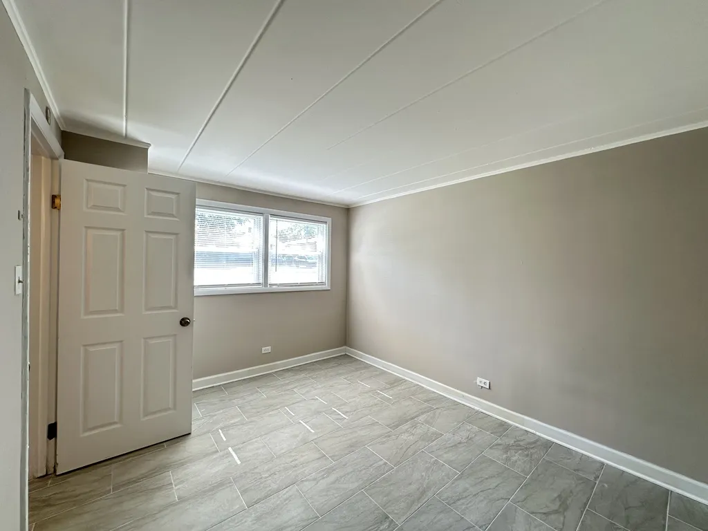 9630 Ivanhoe Ave, Schiller Park, 60176, USA 60176-unit#1-Chicago-IL