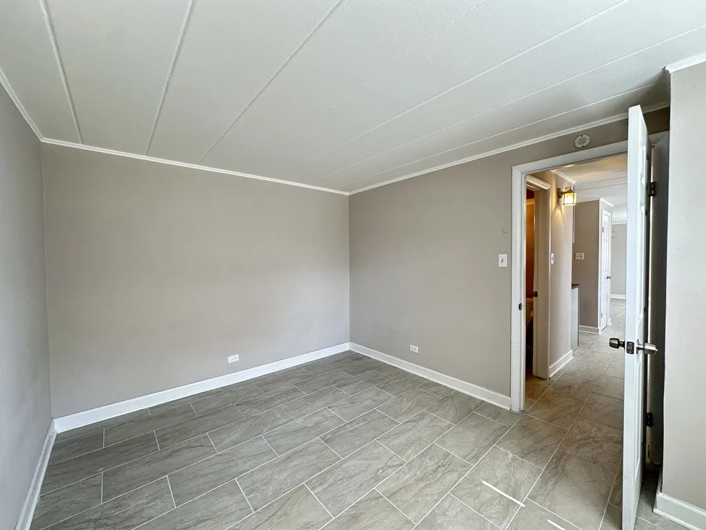 9630 Ivanhoe Ave, Schiller Park, 60176, USA 60176-unit#1-Chicago-IL