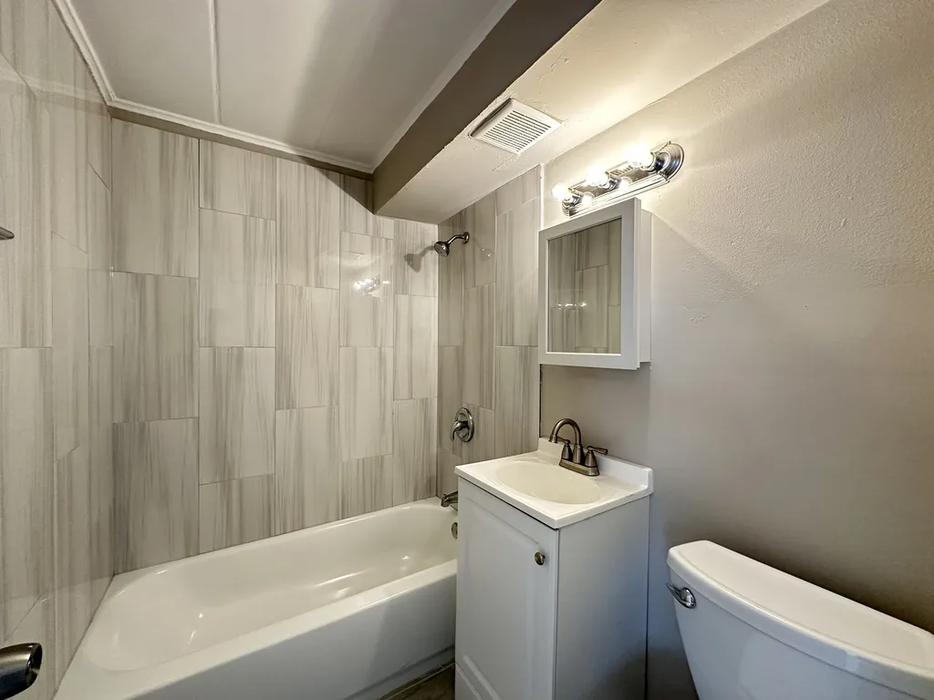 9630 Ivanhoe Ave, Schiller Park, 60176, USA 60176-unit#1-Chicago-IL
