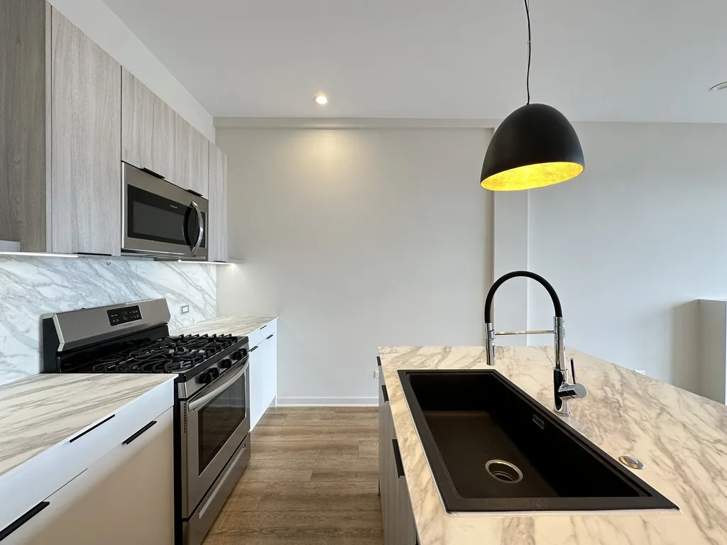 3207 N Narragansett Ave, ,  60634, USA 60634-unit#306-Chicago-IL