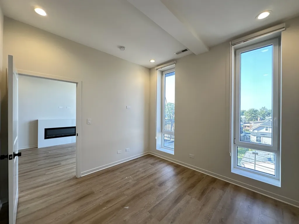 6340 W Belmont Ave, ,  60634, USA 60634-unit#302-Chicago-IL