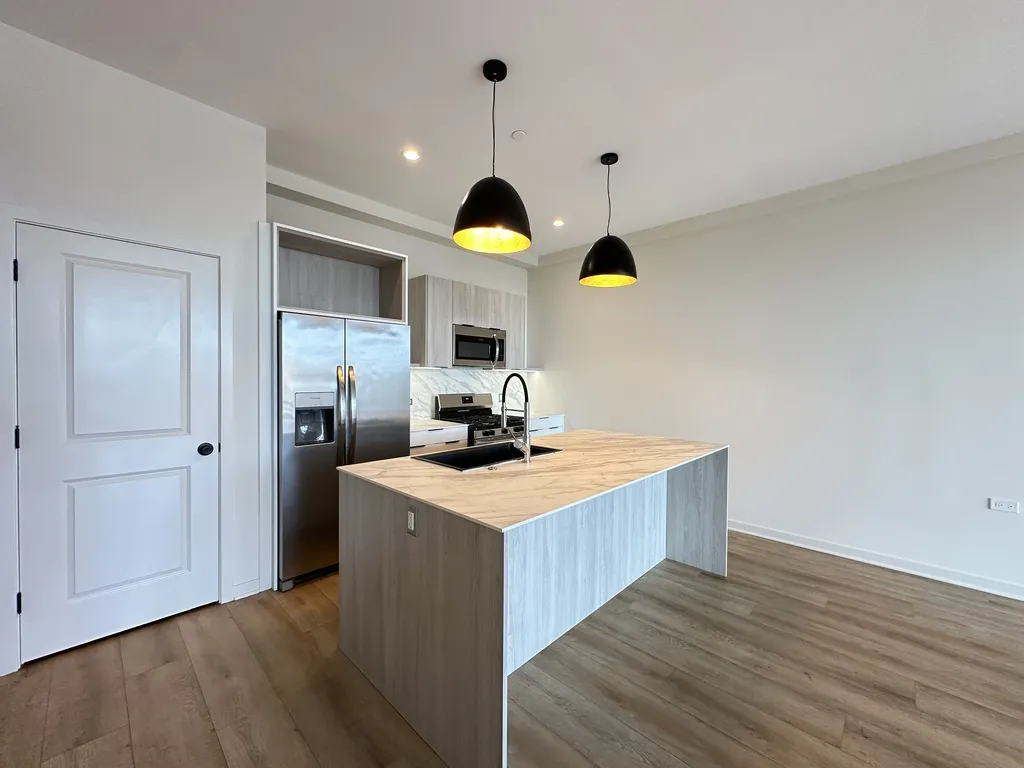 6340 W Belmont Ave, , 60634, USA 60634-unit#307-Chicago-IL