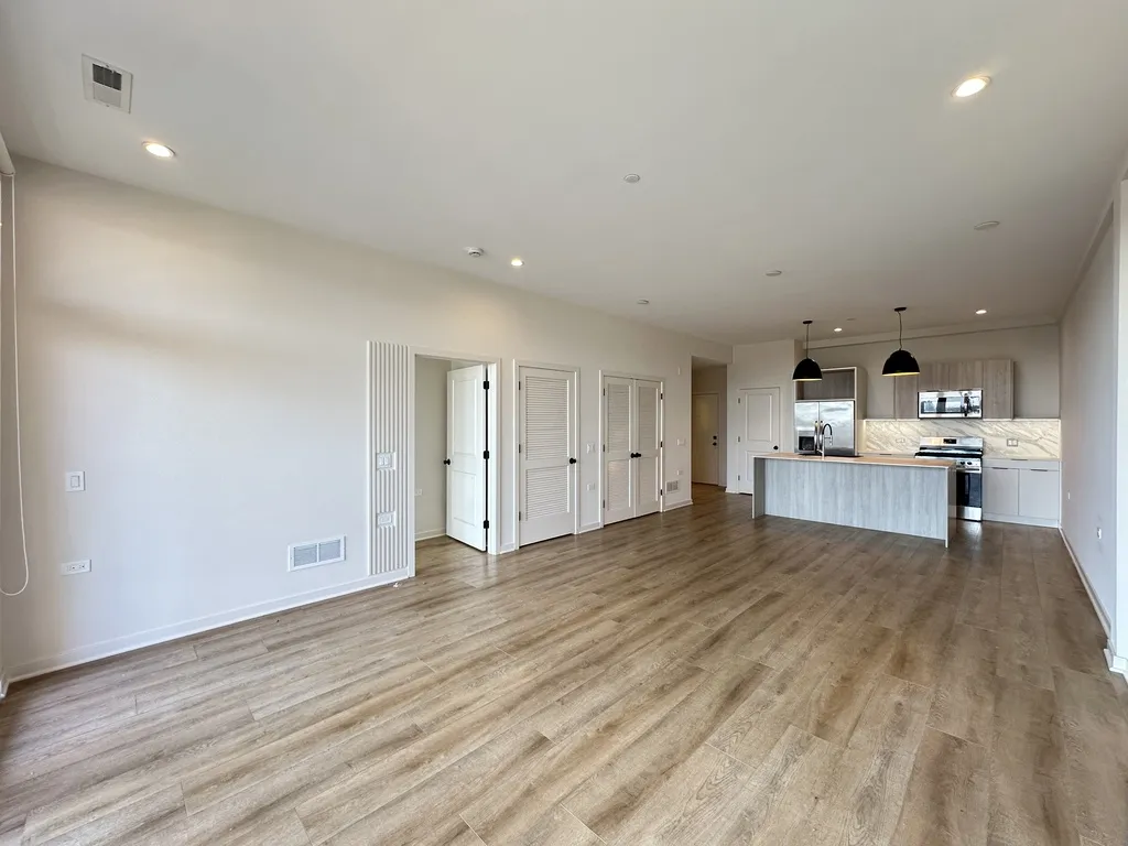 6340 W Belmont Ave, , 60634, USA 60634-unit#307-Chicago-IL