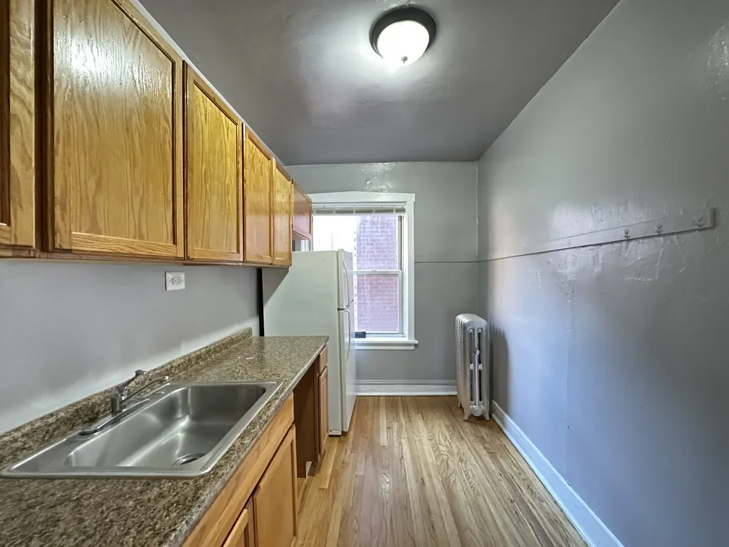 4033 W Melrose St, , 60641, USA 60641-unit#1E-Chicago-IL