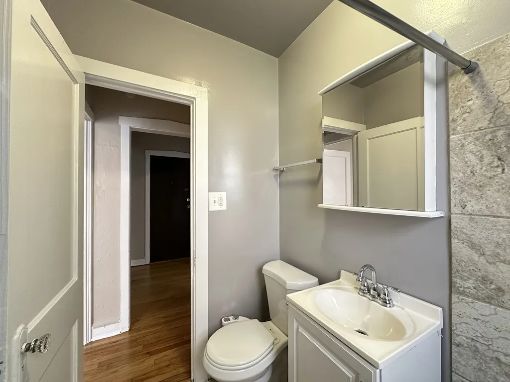 4033 W Melrose St, , 60641, USA 60641-unit#1E-Chicago-IL