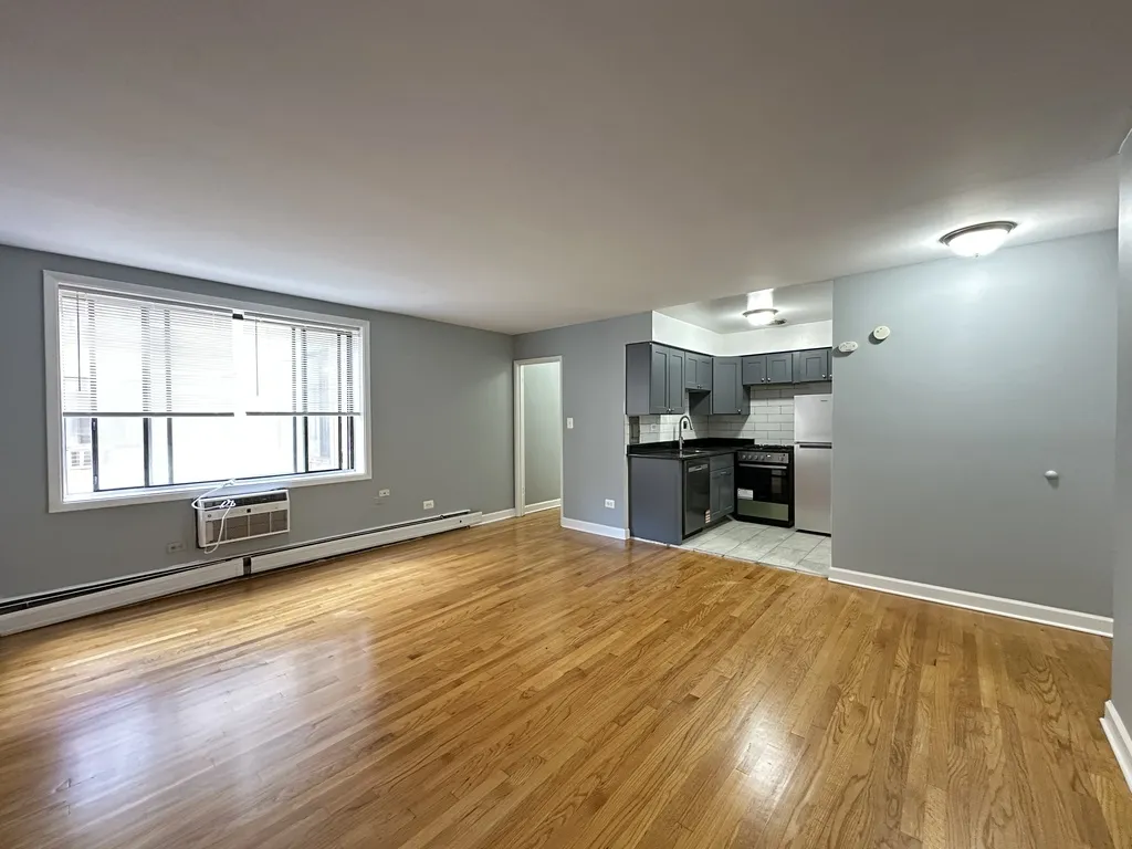 1515 W Morse Ave, , 60626, USA 60626-unit#303-Chicago-IL