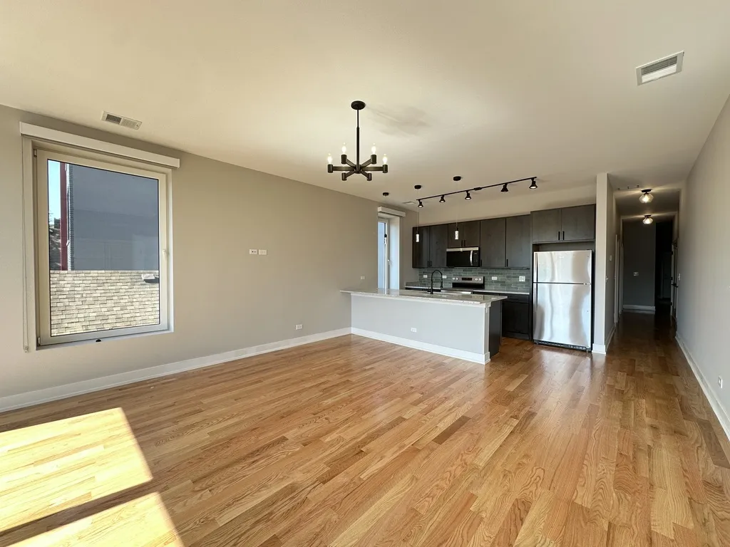 2100 W 18th Pl, , 60608, USA 60608-unit#302-Chicago-IL