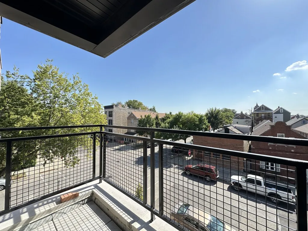 2100 W 18th Pl, ,  60608, USA 60608-unit#302-Chicago-IL