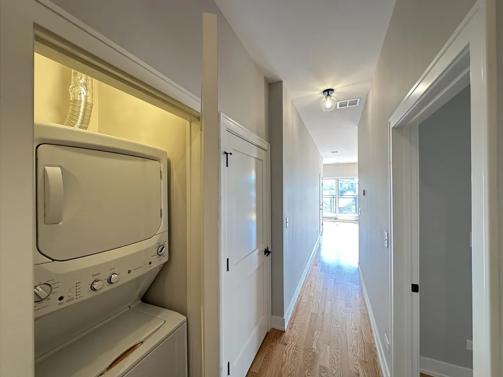 2100 W 18th Pl, ,  60608, USA 60608-unit#302-Chicago-IL