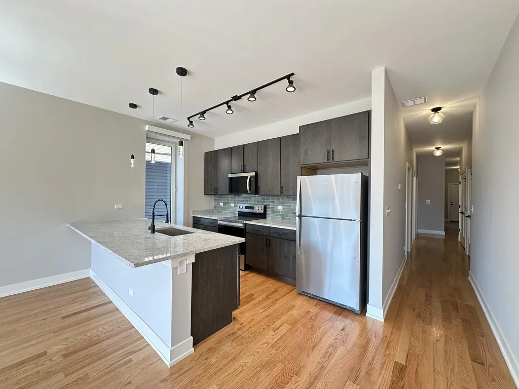 2100 W 18th Pl, ,  60608, USA 60608-unit#202-Chicago-IL