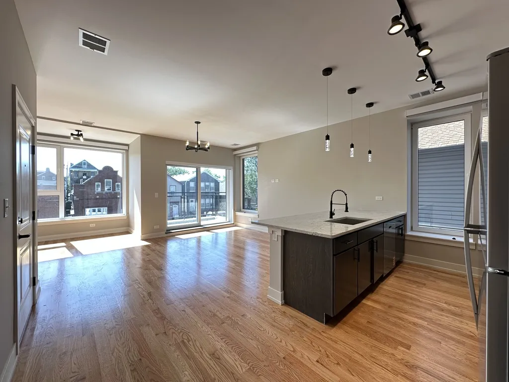 2100 W 18th Pl, , 60608, USA 60608-unit#202-Chicago-IL