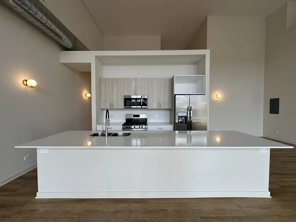 3207 N Narragansett Ave, ,  60634, USA 60634-unit#103-Chicago-IL