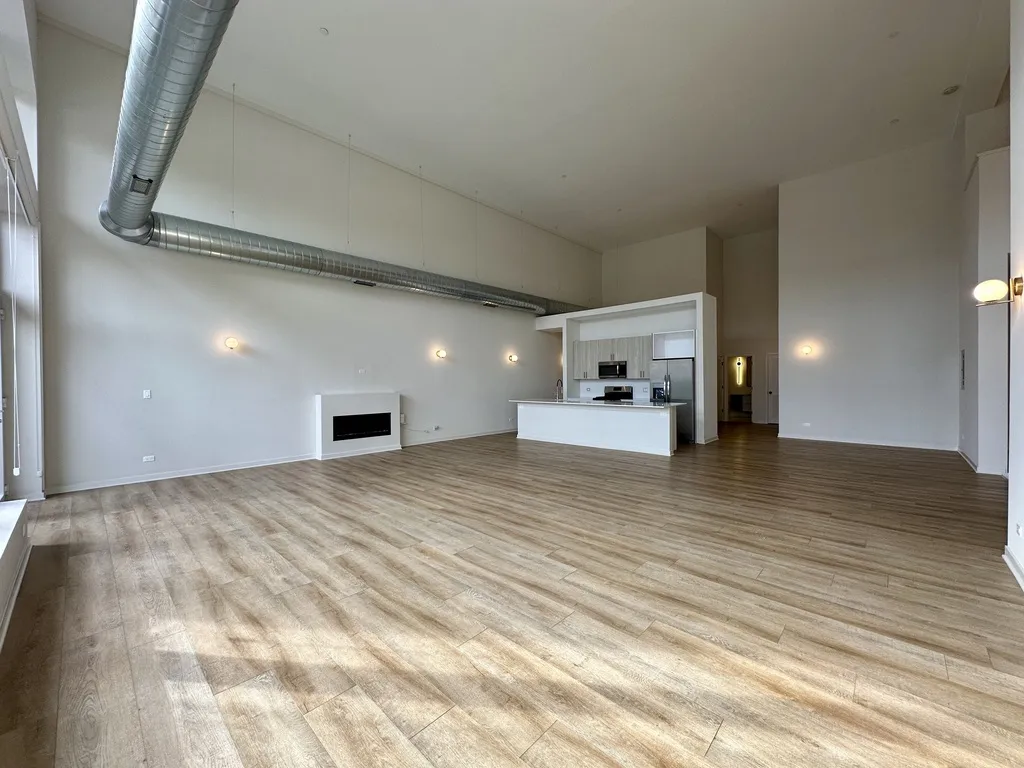 3207 N Narragansett Ave, ,  60634, USA 60634-unit#103-Chicago-IL