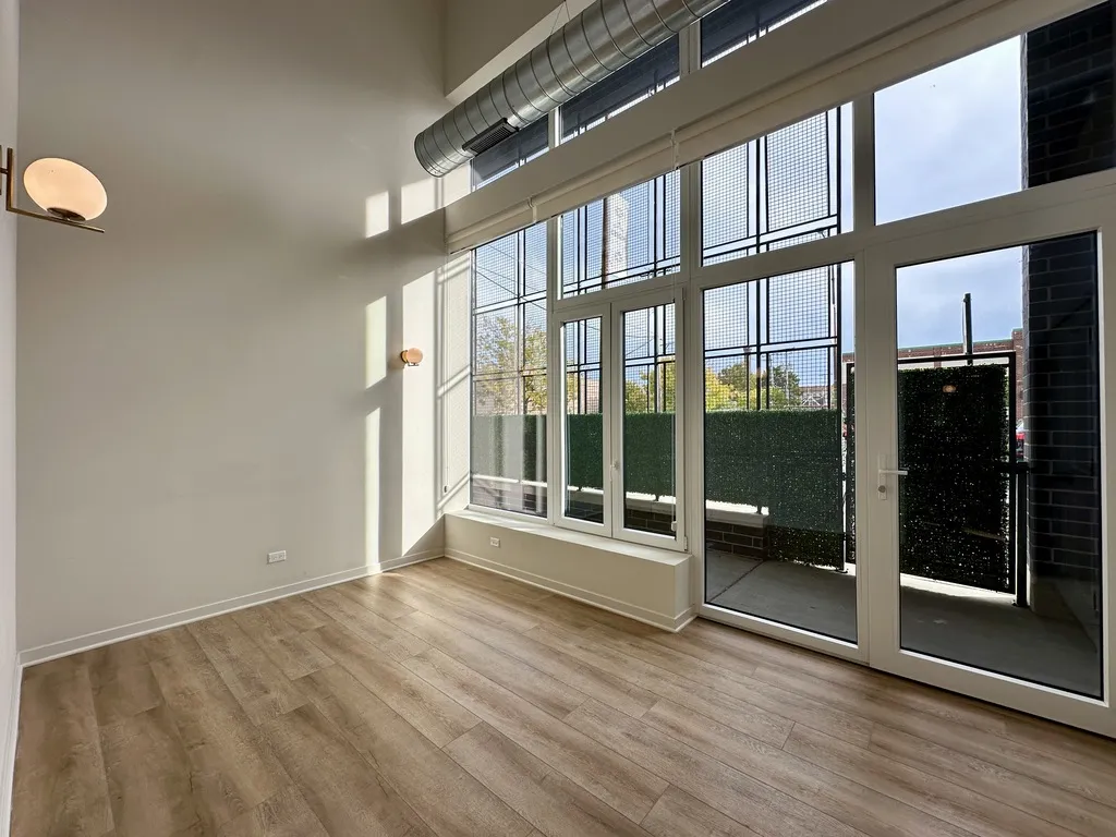 3207 N Narragansett Ave, ,  60634, USA 60634-unit#103-Chicago-IL