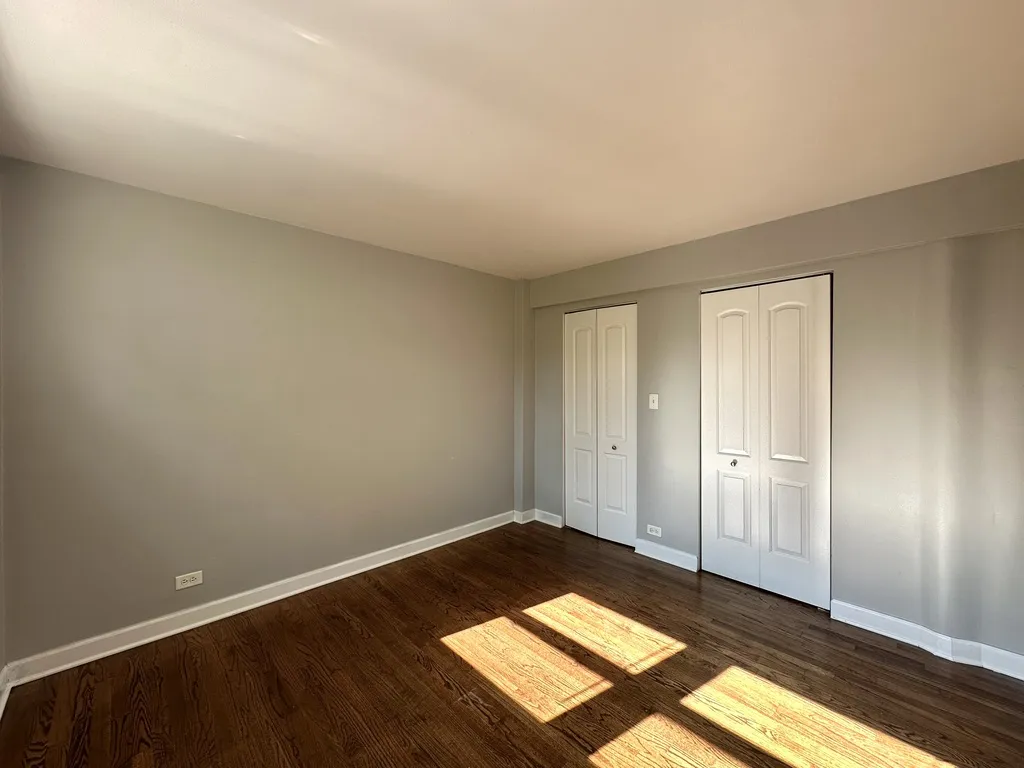 7628 N Milwaukee Ave, Niles,  60714, USA 60714-unit#1B-Chicago-IL