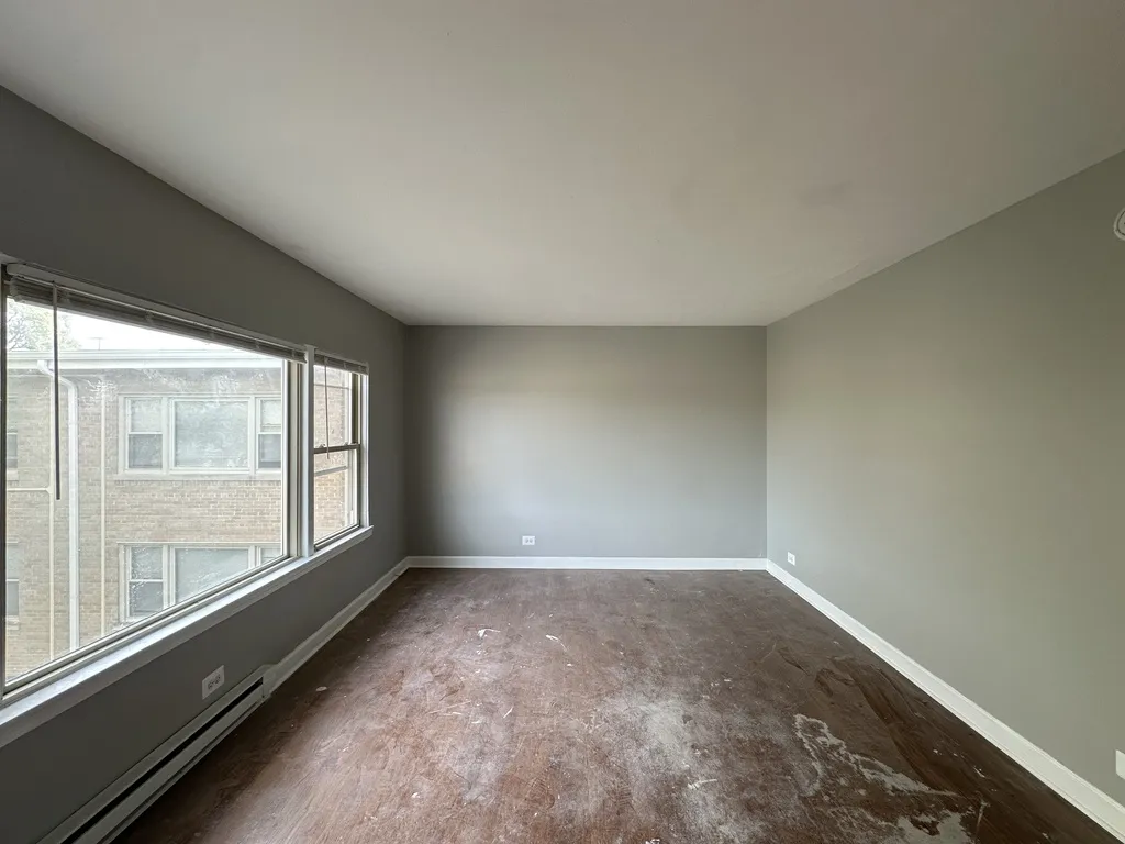 7632 N Milwaukee Ave, Niles,  60714, USA 60714-unit#3A-Chicago-IL