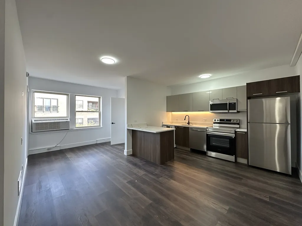 1553 W Hollywood Ave, ,  60660, USA 60660-unit#310-Chicago-IL