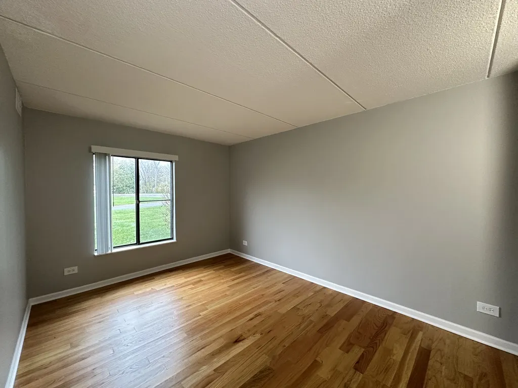 525 N Quentin Rd, Palatine,  60067, USA 60067-unit#104-Chicago-IL