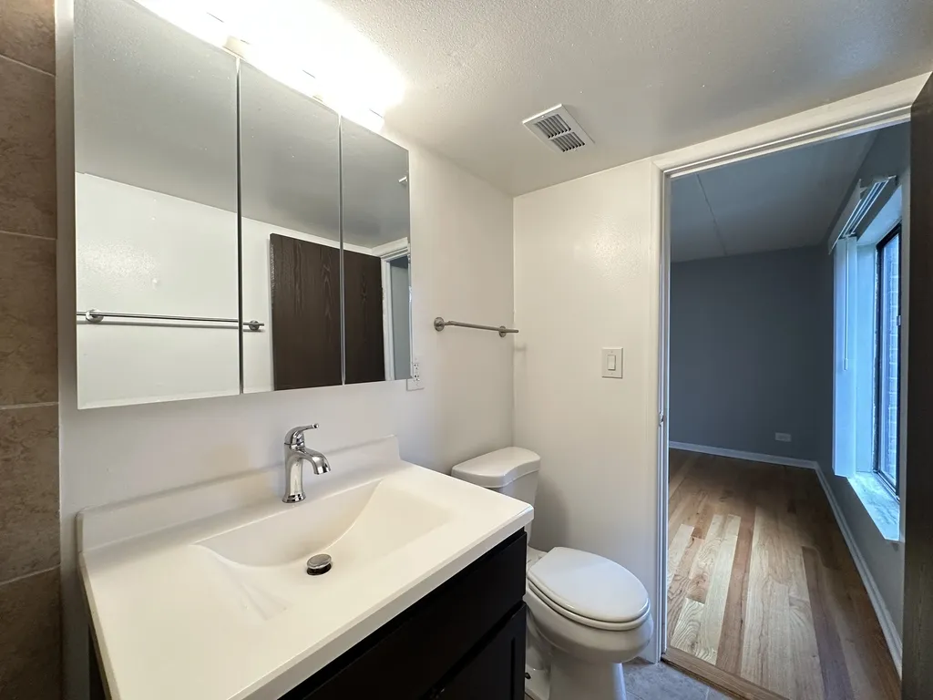 525 N Quentin Rd, Palatine,  60067, USA 60067-unit#104-Chicago-IL