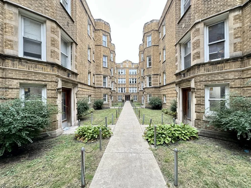 1640 W Pratt Blvd, , 60626, USA 60626-unit#2B-Chicago-IL