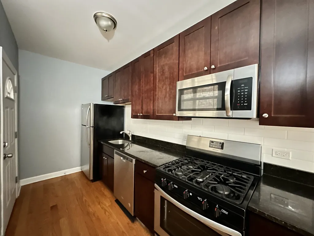 1640 W Pratt Blvd, , 60626, USA 60626-unit#2B-Chicago-IL