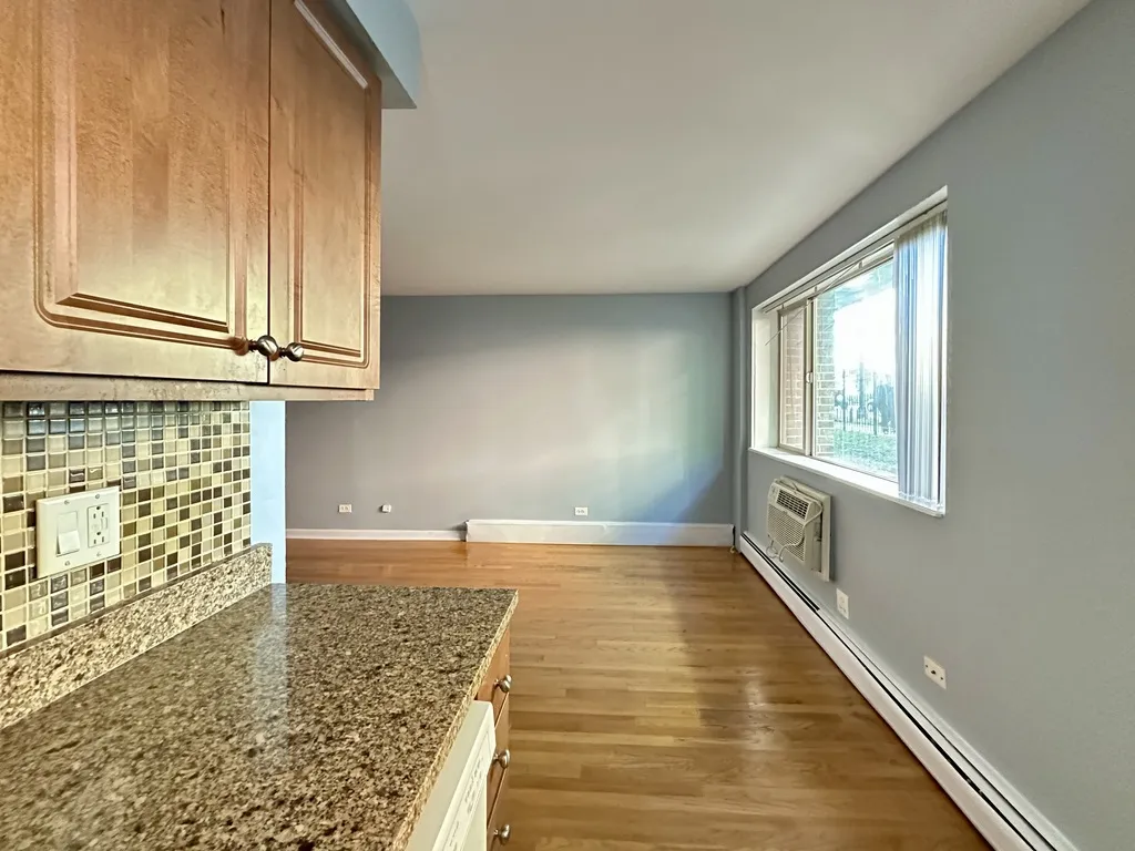5820 N Sheridan Rd, , 60660, USA 60660-unit#102-Chicago-IL
