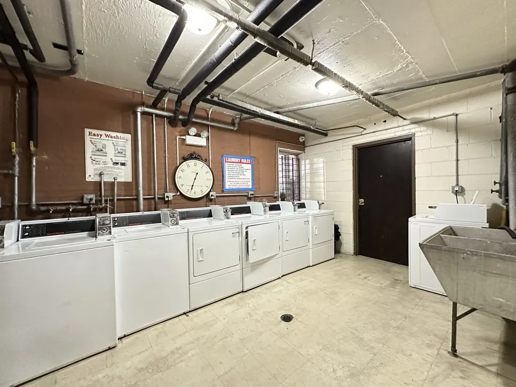 5820 N Sheridan Rd, , 60660, USA 60660-unit#102-Chicago-IL