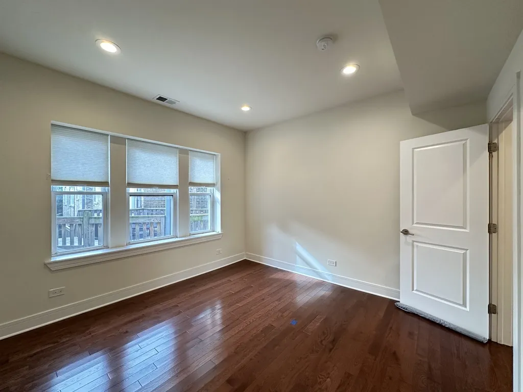 1159 W Lunt Ave, ,  60626, USA 60626-unit#3-Chicago-IL