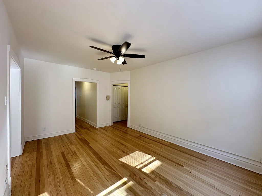 4311 N Francisco Ave, ,  60618, USA 60618-unit#2C-Chicago-IL