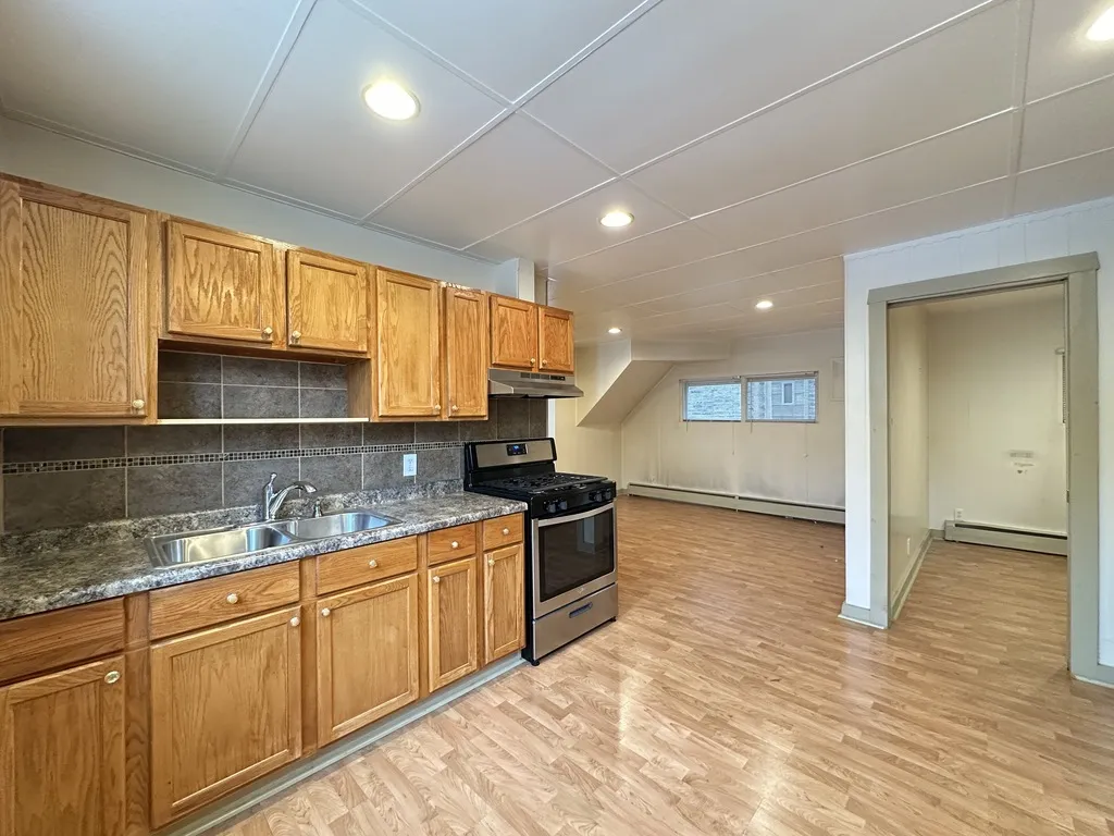 3734 W Wabansia Ave, ,  60647, USA 60647-unit#1F-Chicago-IL