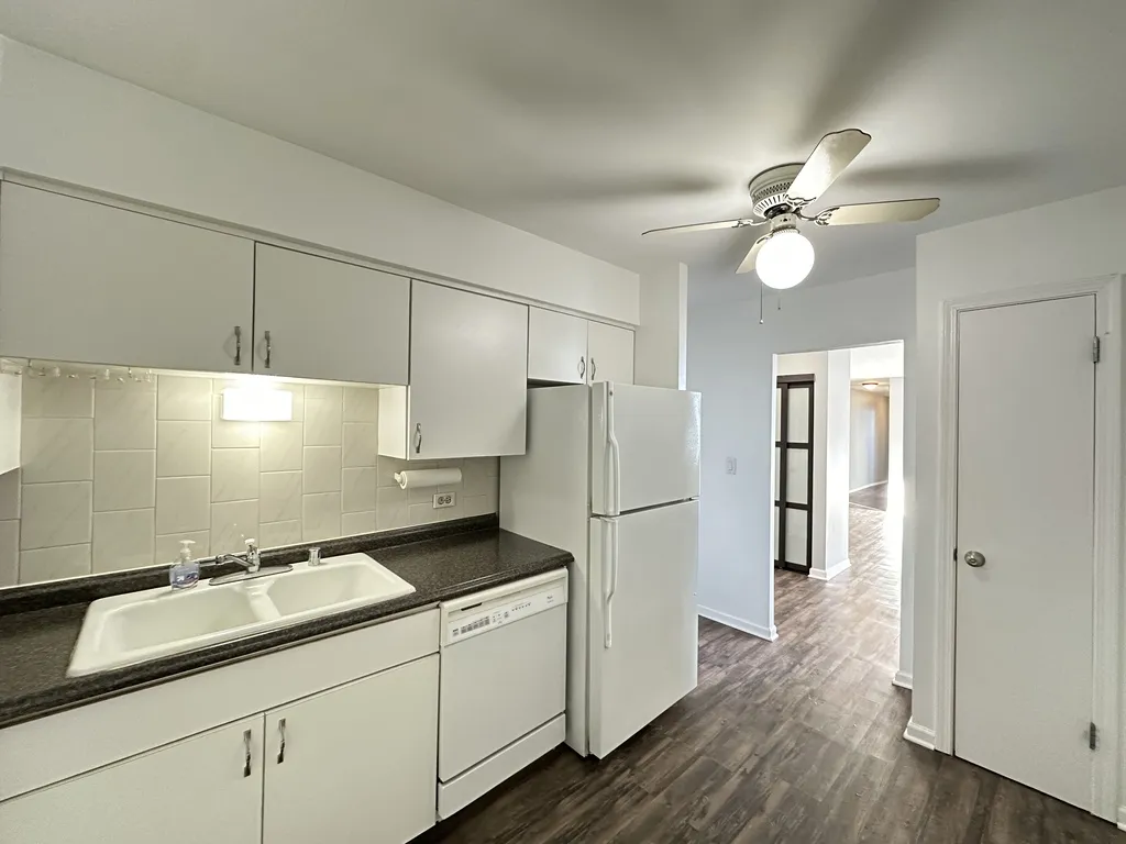 6325 N Sheridan Rd, ,  60660, USA 60660-unit#2003-Chicago-IL