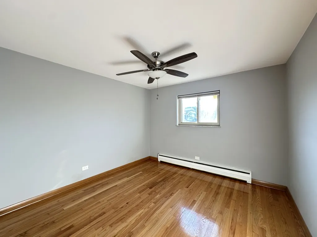 1026 S River Rd, Des Plaines,  60016, USA 60016-unit#3B-Chicago-IL