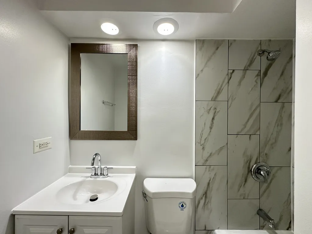 6830 N Sheridan Rd, , 60626, USA 60626-unit#254-Chicago-IL