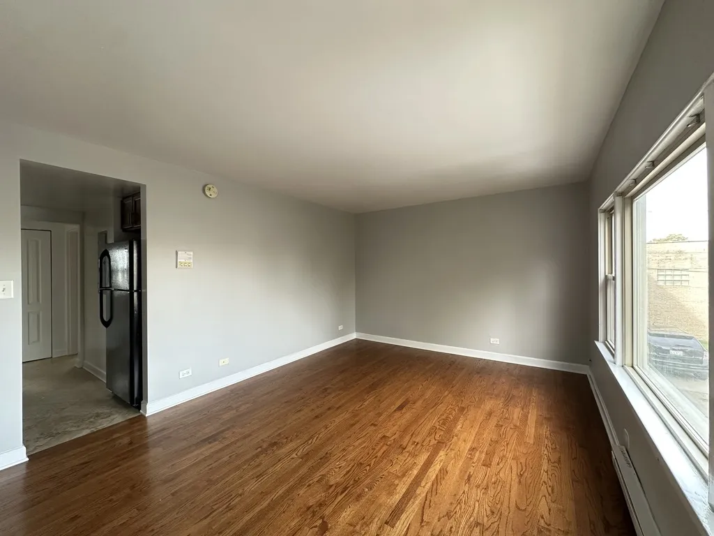 7632 N Milwaukee Ave, Niles,  60714, USA 60714-unit#2B-Chicago-IL