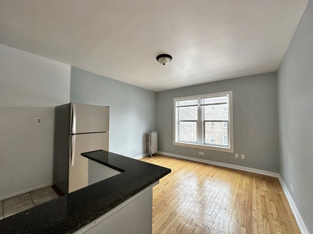 5662 N Ridge Ave, ,  60660, USA 60660-unit#2i-Chicago-IL